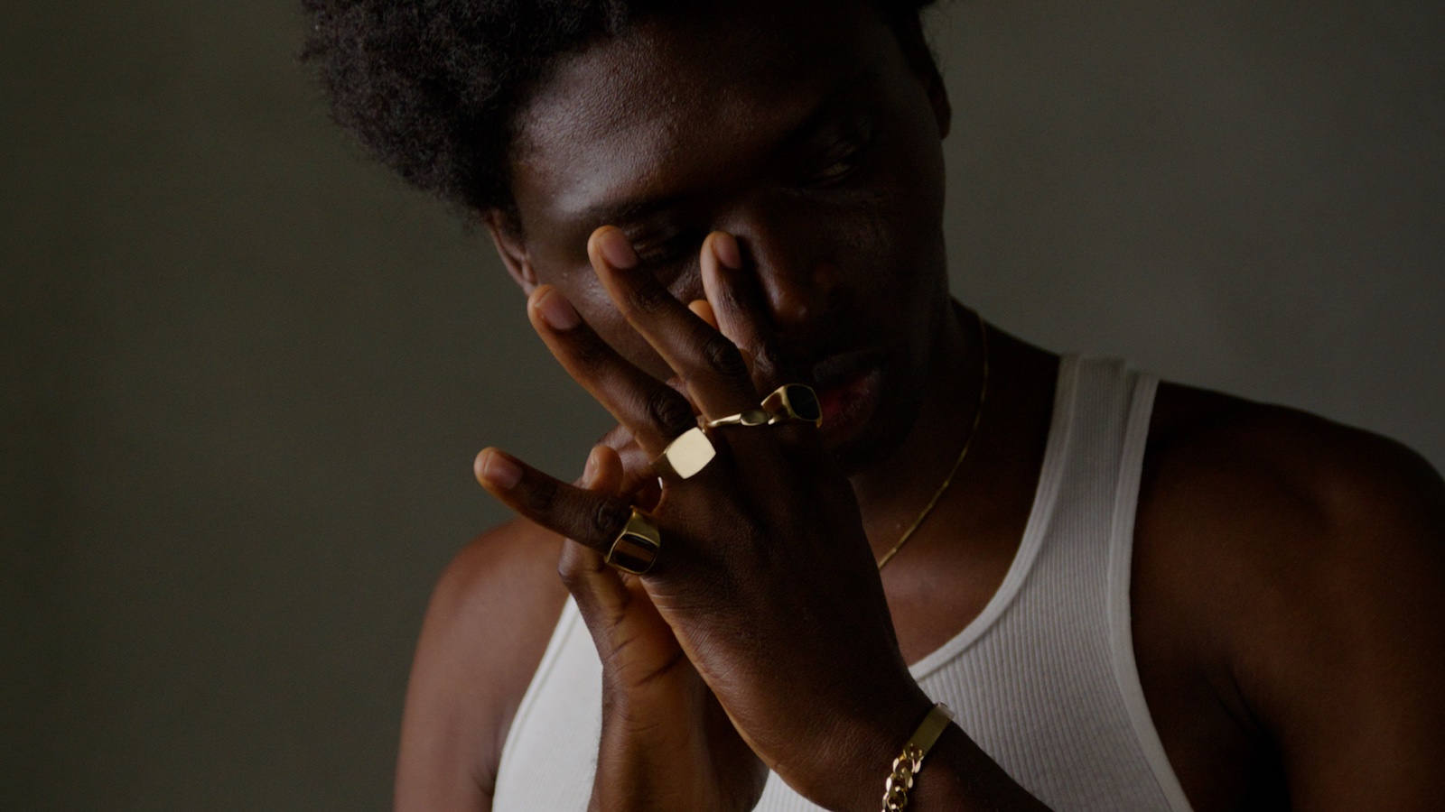 Selva - DTC men's jewelry campaign still